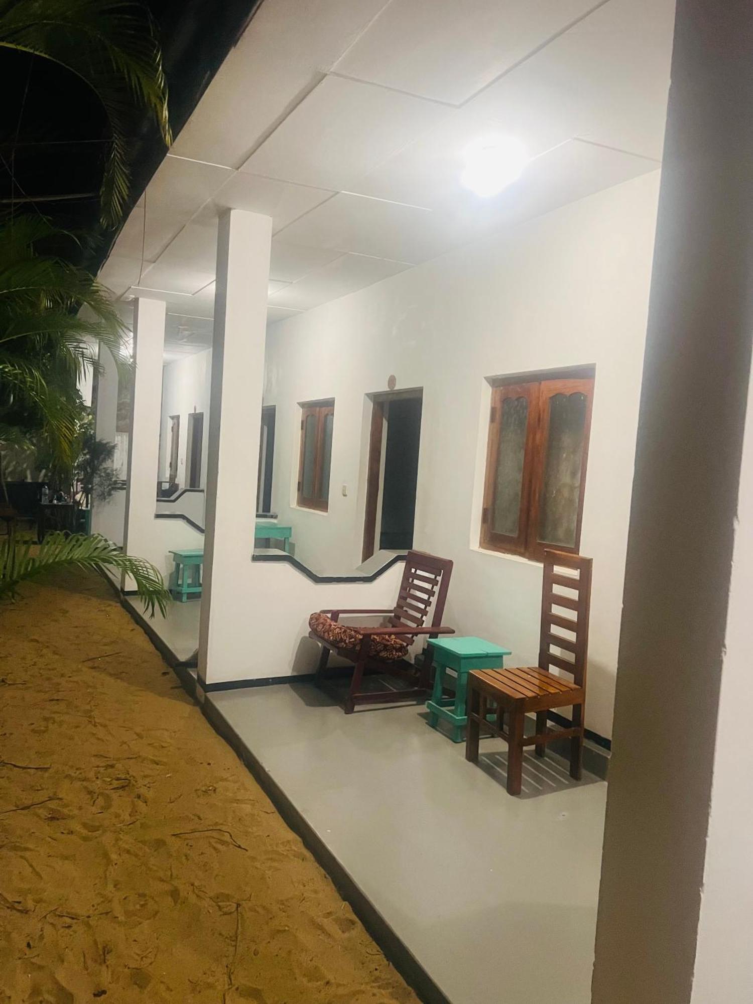 Hotel Moxy Bay Arugambay Arugam Bay Exteriér fotografie